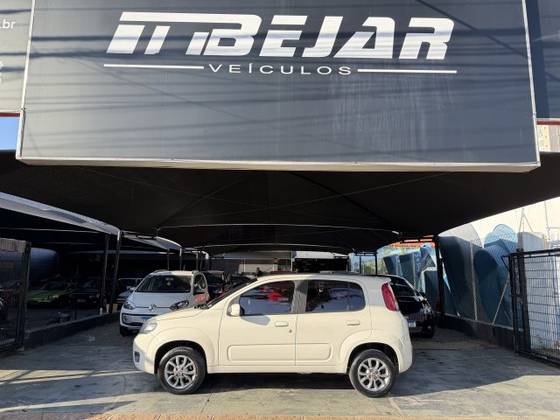FIAT UNO 1.0 EVO VIVACE 8V FLEX 4P MANUAL